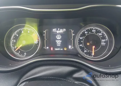 2019 Jeep Cherokee Latitude 4X4 from USA, damaged, VIN 1C4PJMCX2KD342122